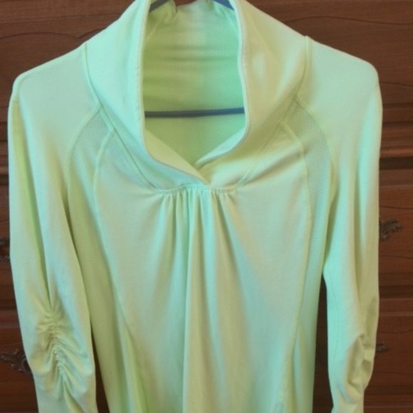 Lululemon - Picture 1 of 4